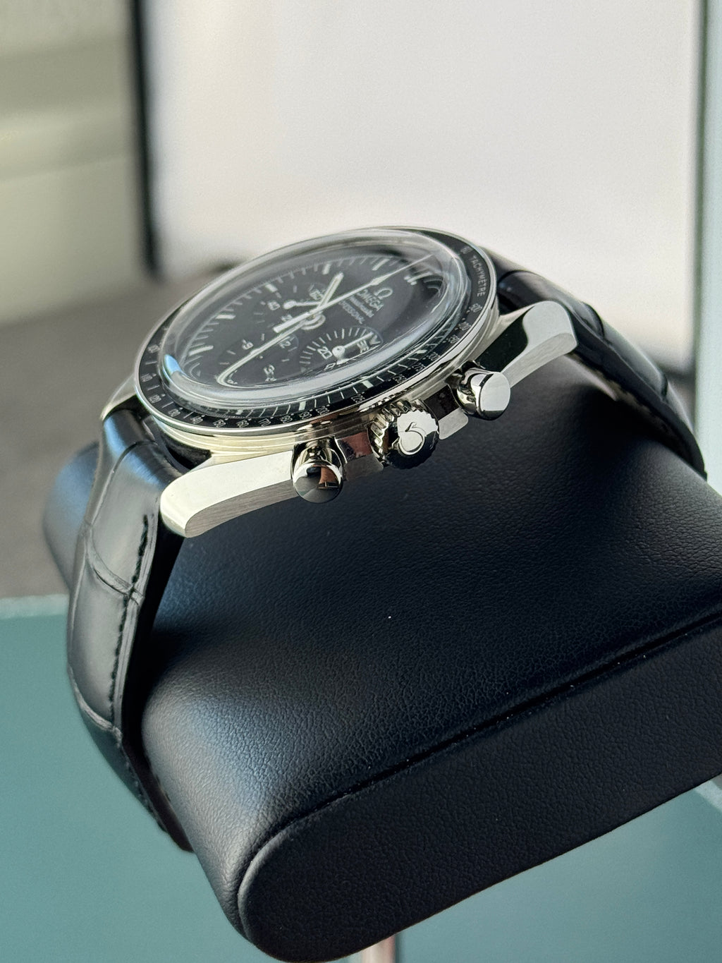 Omega Speedmaster Moonwatch Prof.