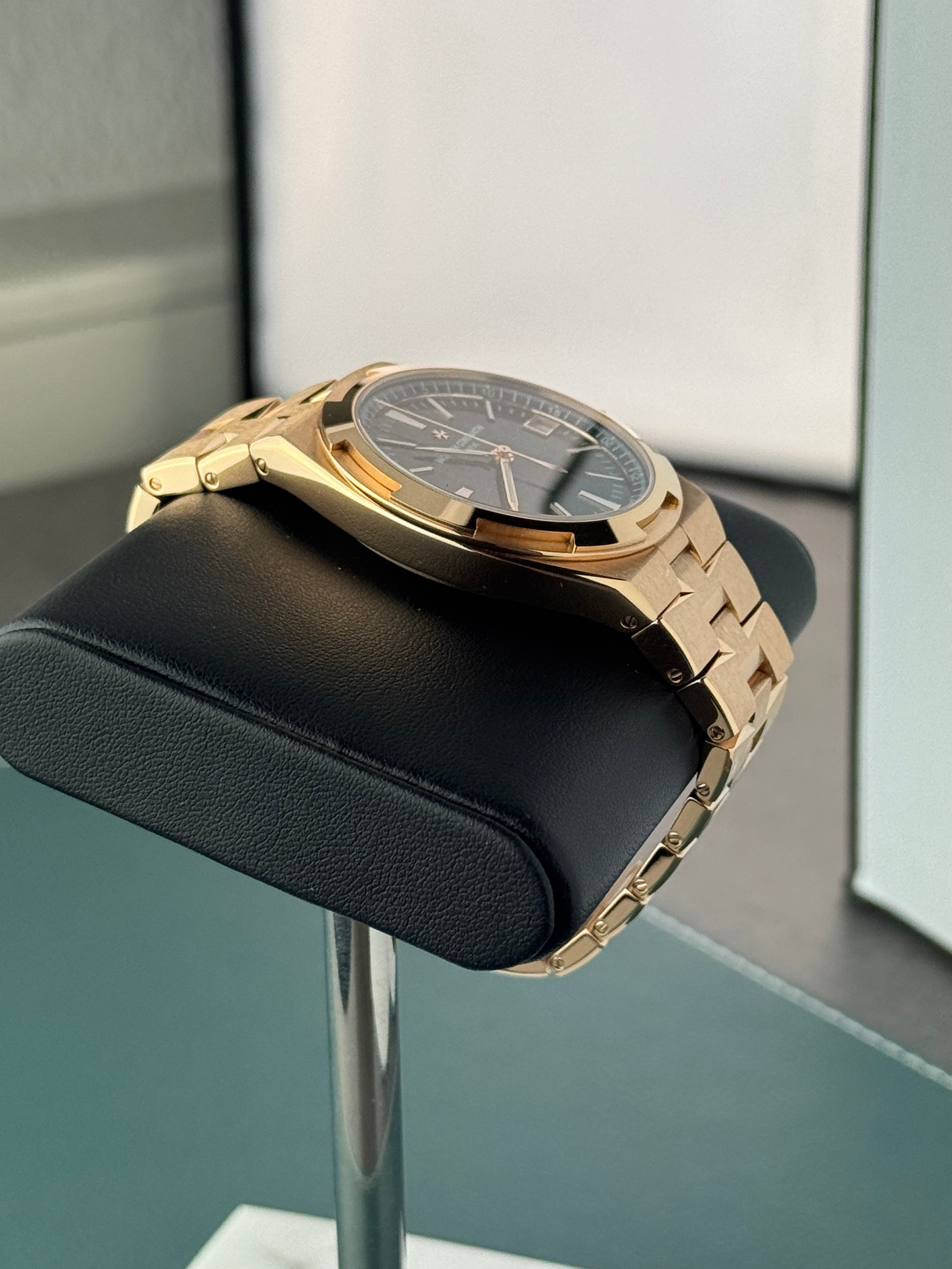 Vacheron Constantin Overseas Roségold – Ref. 4520V/210R-B967