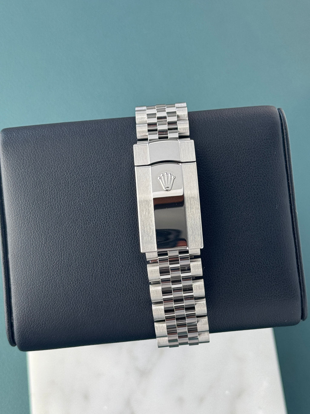 Rolex Datejust 41 Ref. 126300 – Ombre Green Dial