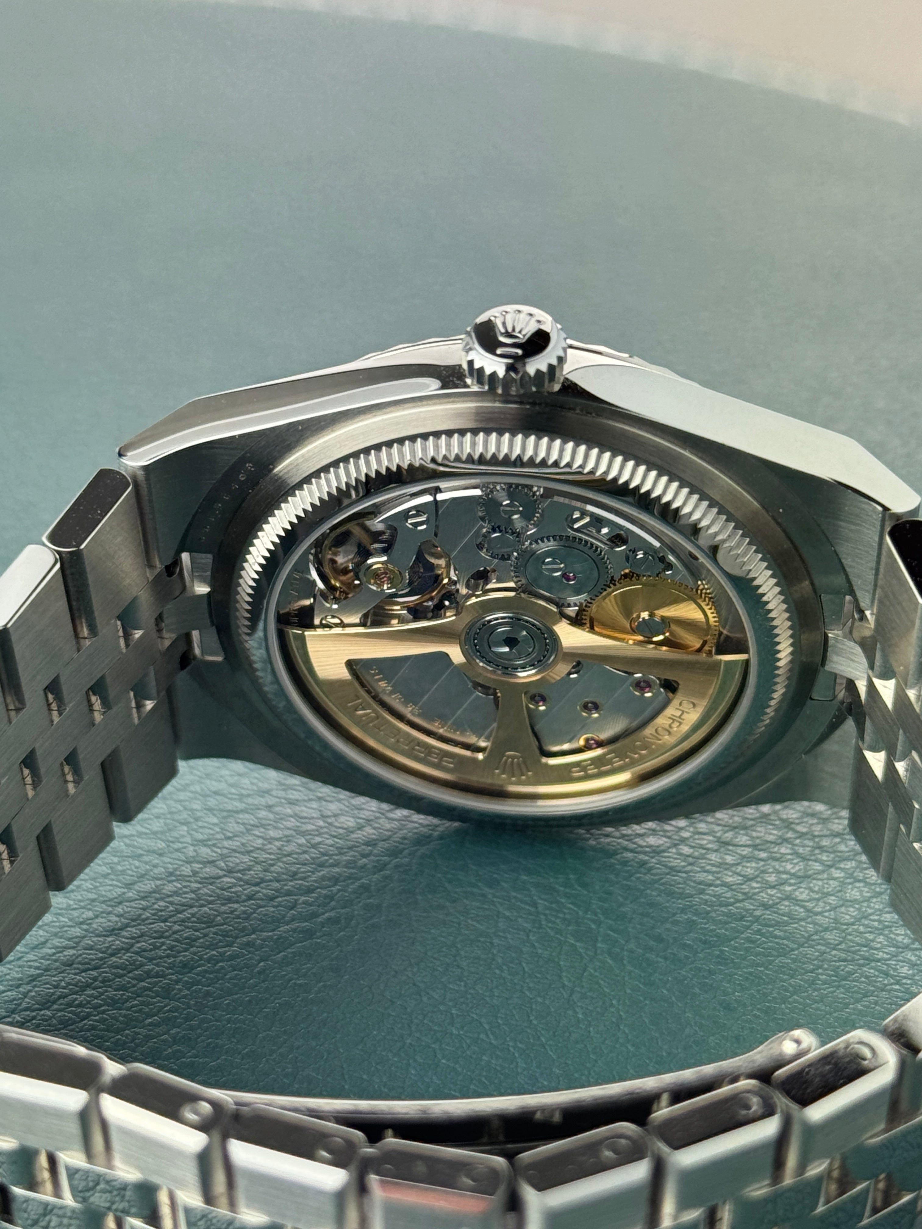 Rolex Land Dweller 40 - 127334