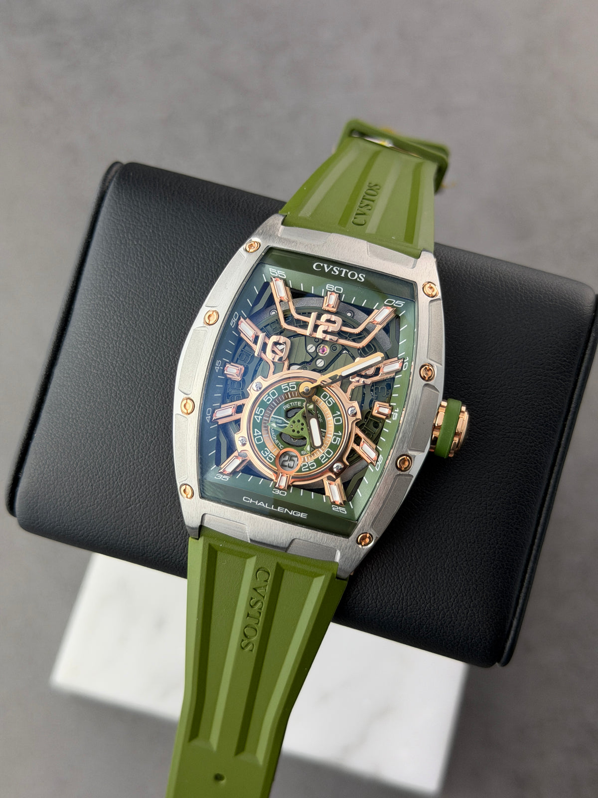 Cvstos Challenge Jetliner PS Titanium 5N Comp . Khaki Dial Green Khaki
