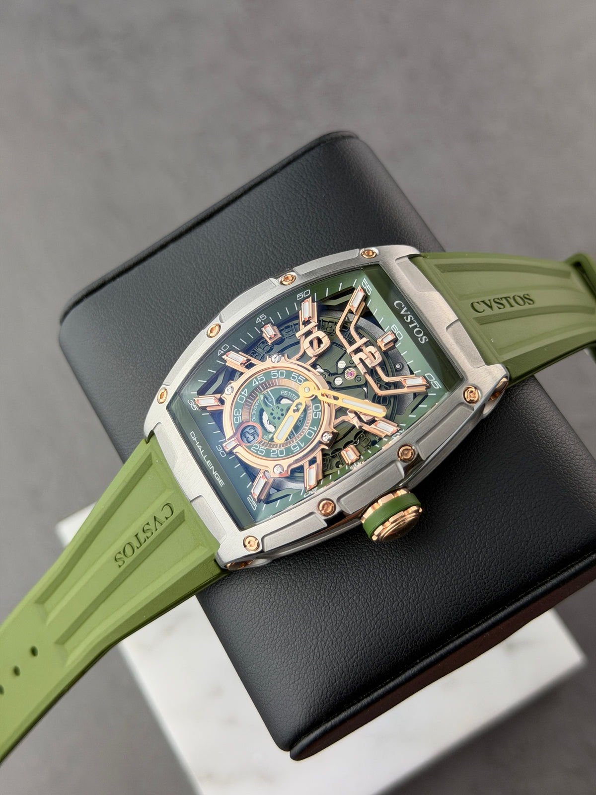 Cvstos Challenge Jetliner PS Titanium 5N Comp . Khaki Dial Green Khaki