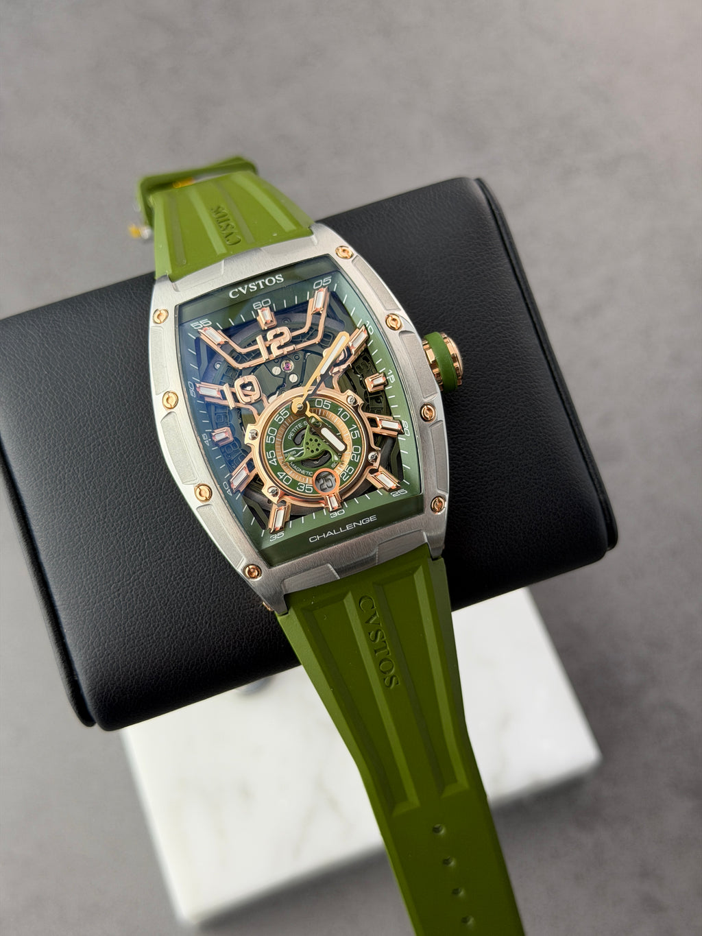 Cvstos Challenge Jetliner PS Titanium 5N Comp . Khaki Dial Green Khaki