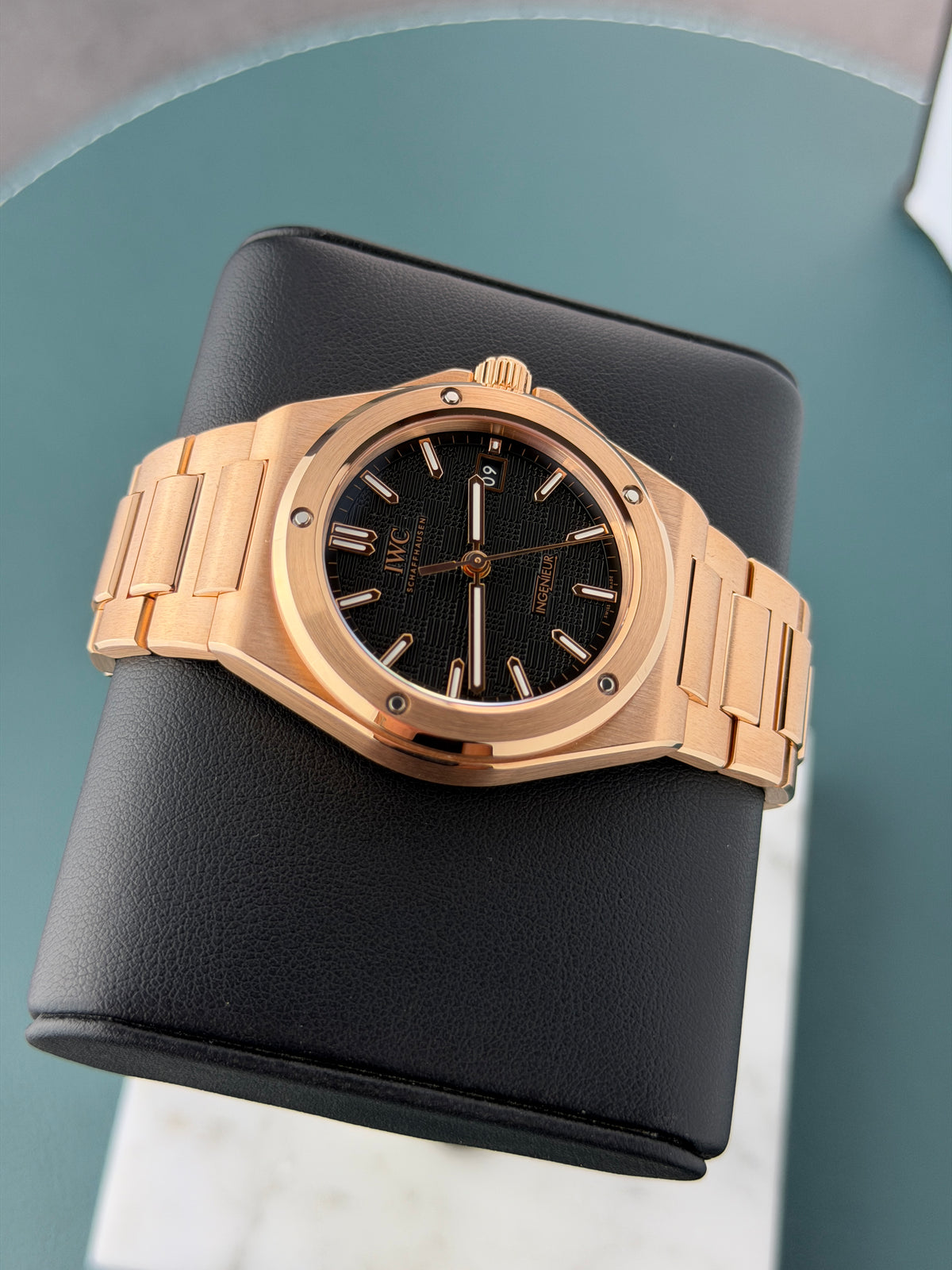 IWC Ingenieur Automatic 40 – IW328702 – 18K Rotgold